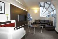 ca-hyatt-regency-toronto-starlight-suite