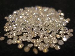 Diamanten by wikimedia Swamibu - Diamant-Schmuck liegt zu Weihnachten wieder hoch im Kurs
