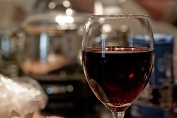 Wein by flickr, BasL cc by flickr/ BasL