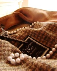 Dior by fotopedia, concreteframes cc by fotopedia/ concreteframes