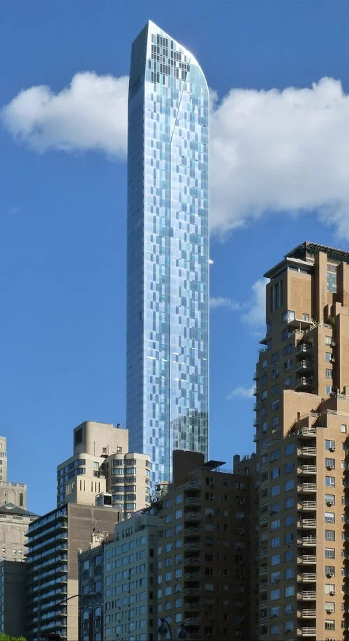 One57 an der 57th Street in Manhattan, eines der bekanntesten Luxuswohngebäude New Yorks