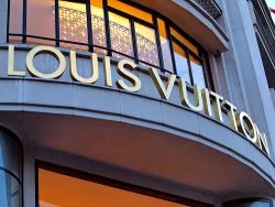 Louis Vuitton by flickr zoetnet - Louis Vuitton: Erstes Juweliergeschäft in Paris eröffnet