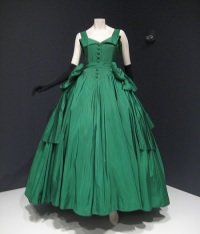 Dior by wikimedia, Imrich cc by wikimedia/ Imrich