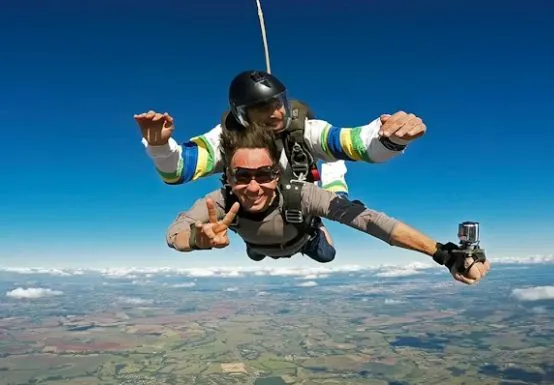 Jochen Schweizer Gutschein Fallschirm Tandemsprung