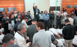 Auction Tsukiji by wikimedia/ Chris 73 cc by wikimedia/ Chris 73