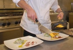 Kochen cc by wikimedia/ US Army Africa cc by wikimedia/ US Army Africa