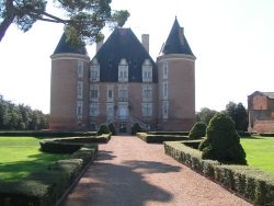 Château de Saint-Elix-le-Château cc by wikimedia/ Paternel 1 cc by wikimedia/ Paternel 1