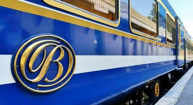 the blue train outside - Blue Train: Im rollenden Luxushotel durch Südafrika oder Namibia