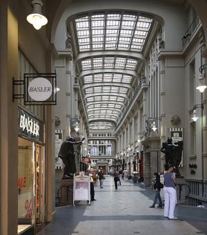 Maedler Passage Leipzig by wikimedia Appoloosa - Shopping: Bummeln in Leipzig