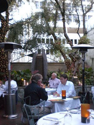 Spago cc by wikimedia Alan Light - Spago in Los Angeles: Wolfgang Puck und sein Hollywood-Hotspot