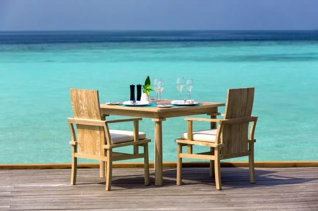 Milaidhoo Maldives dining Ocean restaurant 1 jpeg 640x426 - Honeymoon & Wedding - die schönsten Luxus-Destinationen Teil 2