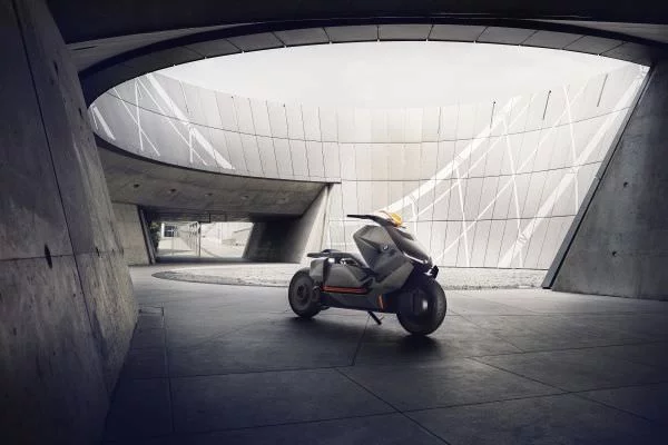 P90260578 lowRes bmw motorrad concept - BMW Motorrad Concept Link – neue Luxus-Technik