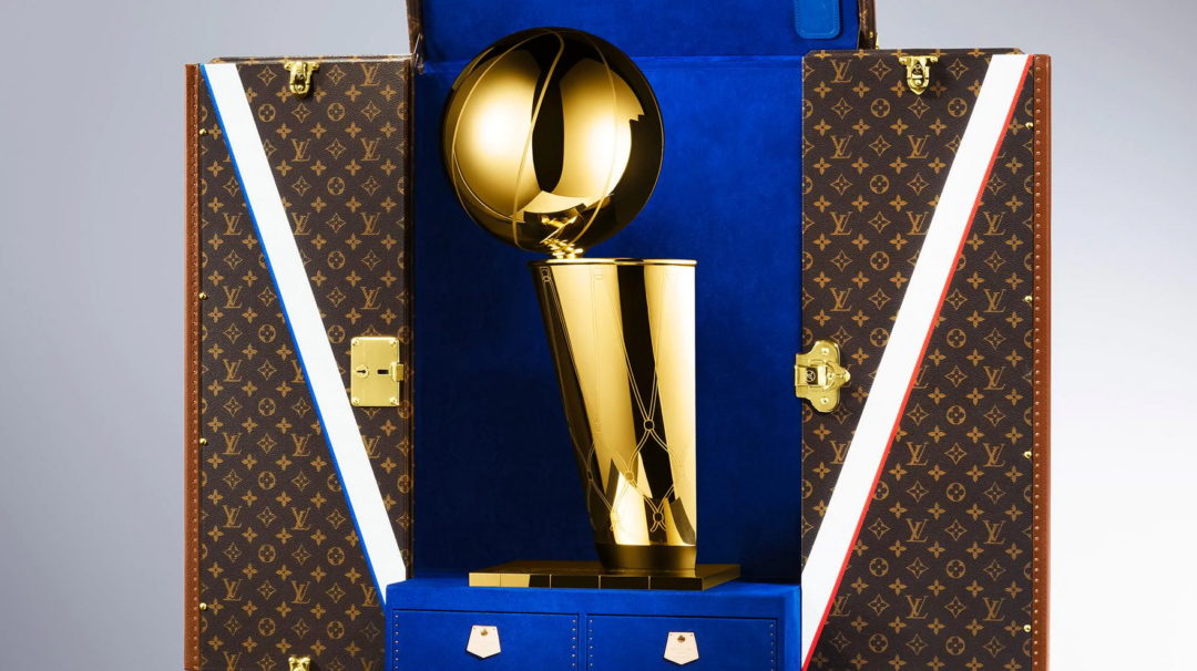 NBA Louis Vuitton Larry O Brien Trophy 1080x606 - NBA Throphäe: Louis Vuitton trifft auf Tiffany bei Larry O'Brien Trophy