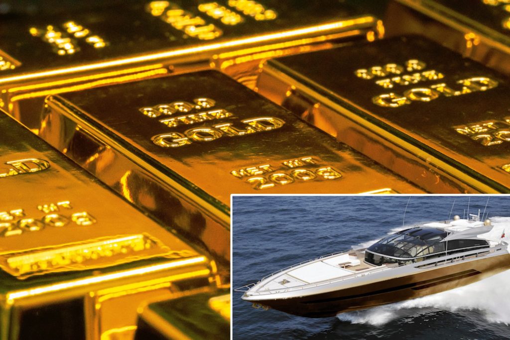 History Supreme Yacht aus purem Gold
