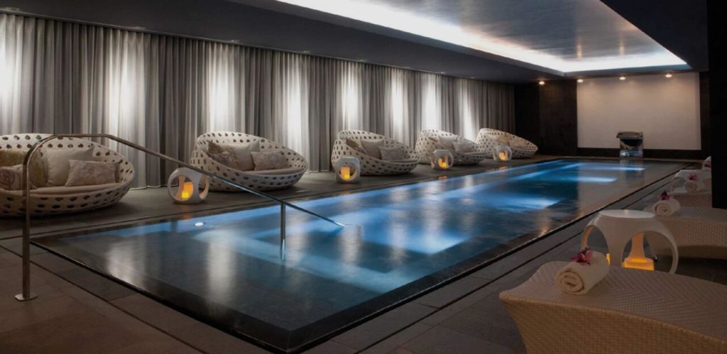 holmes place potsdamer platz pool spa wellness 1024x499 - Die teuersten Luxus-Sportmarken