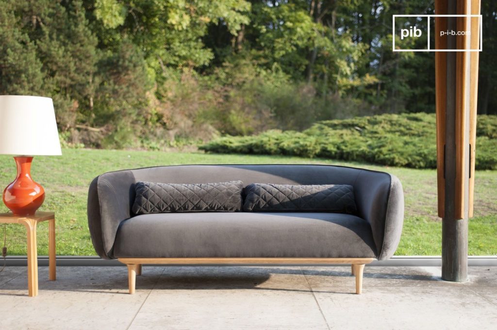 pid paris rundes 3 sitzer sofa olson 1024x681 - PIB Paris: Vintage, Shabby & Skandinavisches Design