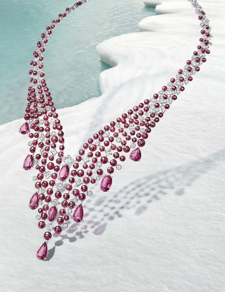 Cartier Beautes du Monde Chapter 3 Splendens Necklace H7000944 1 791x1024 - Valentinstag: Luxus-Geschenke zum Verlieben