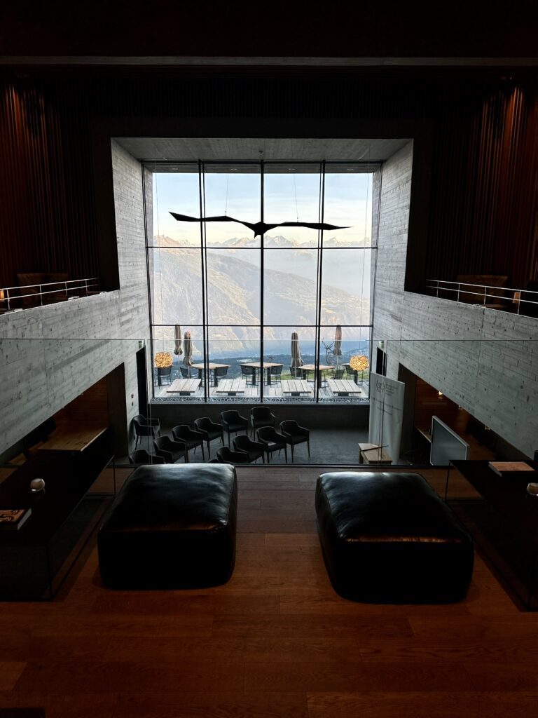 Hotel Chetzeron Crans Montana in ehemaliger Liftstation