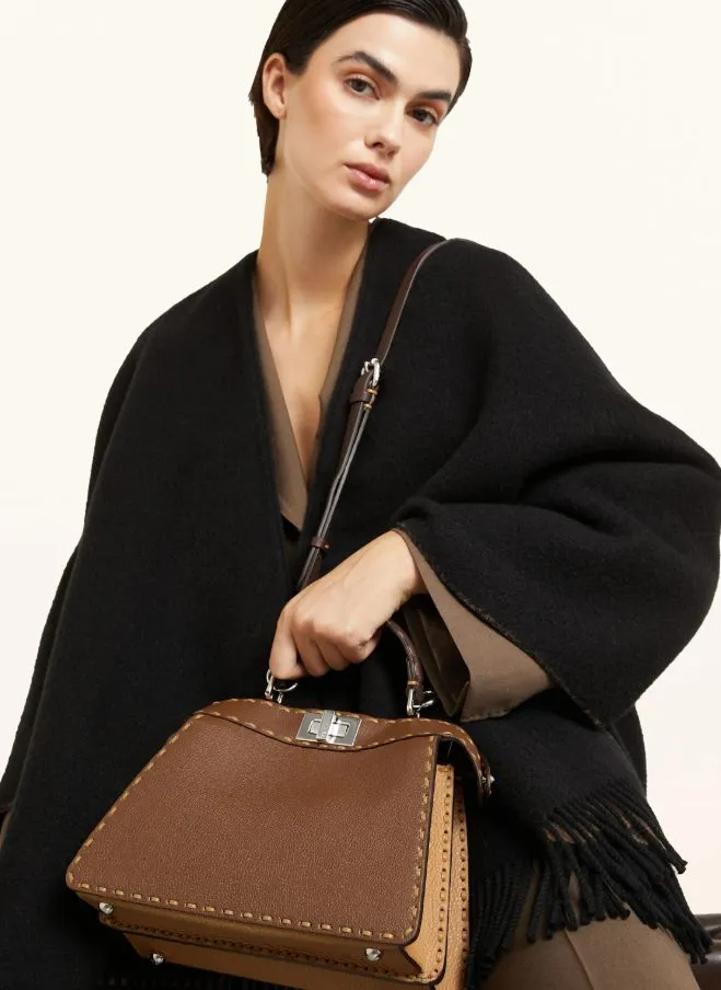 Quiet Luxury Handtasche in Braun aus Leder mit klassischer Form und dezenter Verarbeitung