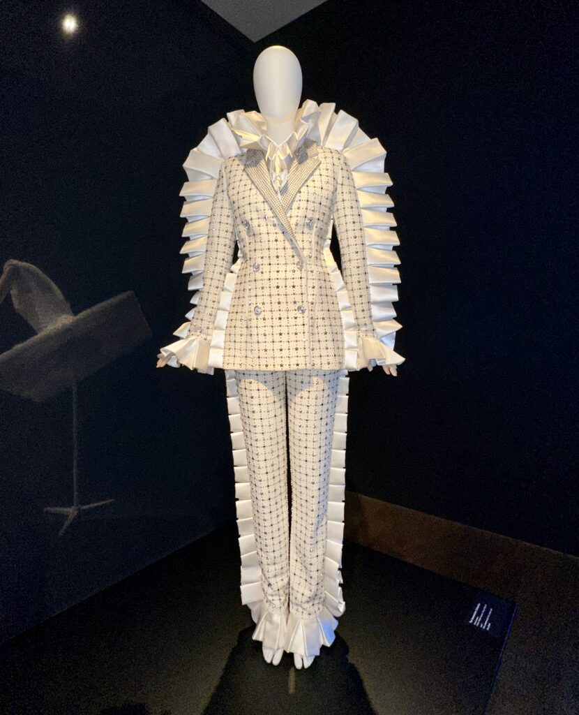 Viktor & Rolf The Immaculate haute couture collection