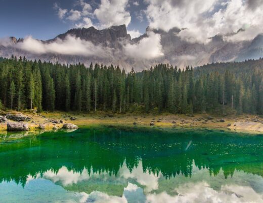 Inmitten einer bildschönen Natur finden Urlauber einen unglaublichen Luxus vor.