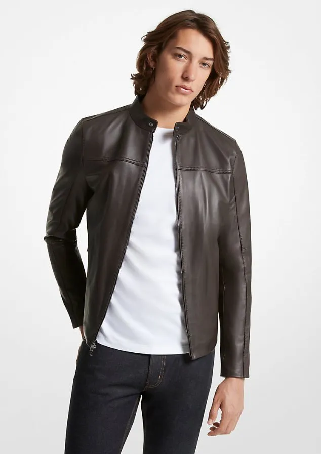 Braune Lederjacke f&uuml;r Herren mit Stehkragen aus glattem Leder, modern und zeitlos gestylt