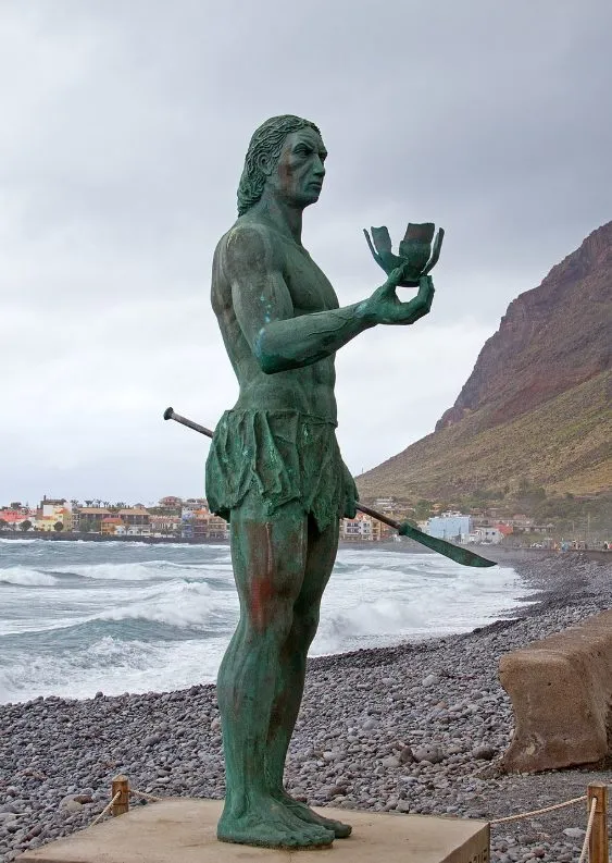 Statue des Rebellen Hautacuperche am Strand von Valle Gran Rey auf La Gomera