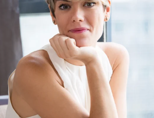 Frisuren für dünnes haar mit klassischem Pixie-Cut und klaren Konturen