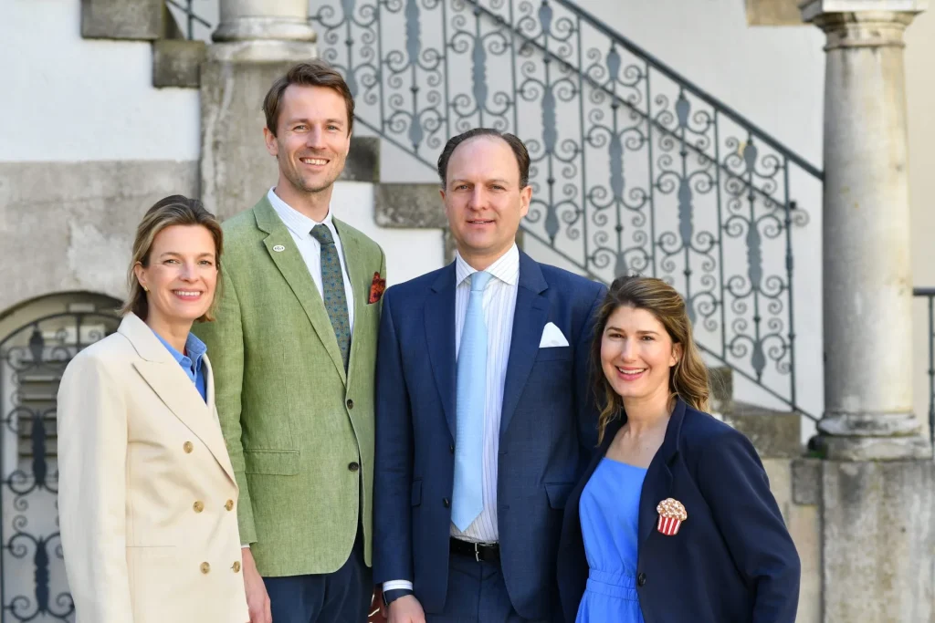 Das Veranstalter-Quartett Quintus und Angela Dienst, Johannes von Mallinckrodt und Juana Schwan brachte bei der Turn Around Aging Konferenz rund 500 Teilnehmer:innen, 30 Referent:innen und 25 Longevity- und Präventionsmarken zusammen.