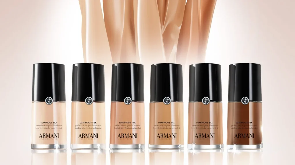Armani beauty Luminous Silk Foundation in mehreren Farbnuancen mit natürlichem Glow-Finish