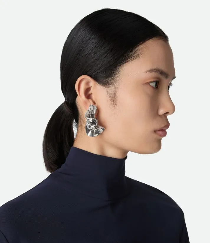 Bottega Veneta Große Anemone Ohrringe